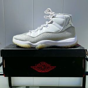 Womens Jordan 11 retro “ metallic silver “